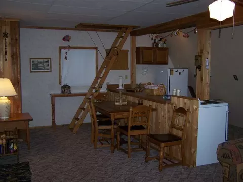 107 E Rokiwan Rd E, Jamestown, ND 58401 photo 10