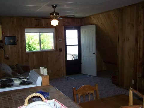 107 E Rokiwan Rd E, Jamestown, ND 58401 photo 6