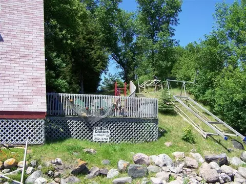 107 E Rokiwan Rd E, Jamestown, ND 58401 photo 9
