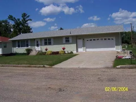 816 6th Ave S, Edgeley, ND 58433 photo 1