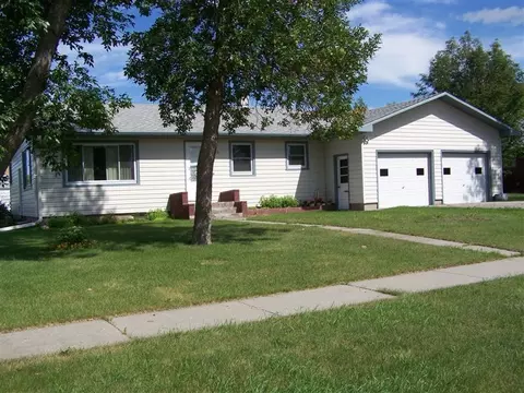106 Florence St S, Streeter, ND 58483 photo 3