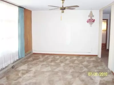 103 3rd Ave W, Edgeley, ND 58433 photo 4