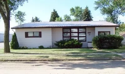103 3rd Ave W, Edgeley, ND 58433 photo 1