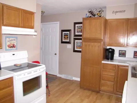 320 11th Ave S, Carrington, ND 58421 photo 6