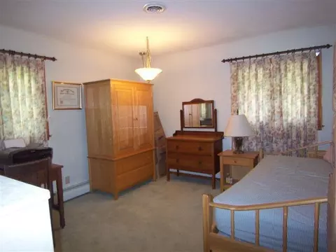 2 Riverview Ln NW, Jamestown, ND 58401 photo 2
