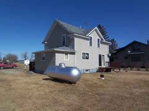 418 Waters St, Pingree, ND 58476 photo 2