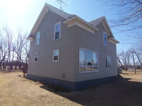 418 Waters St, Pingree, ND 58476 photo 16