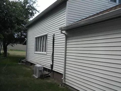 609 3rd Ave W, Edgeley, ND 58433 photo 3
