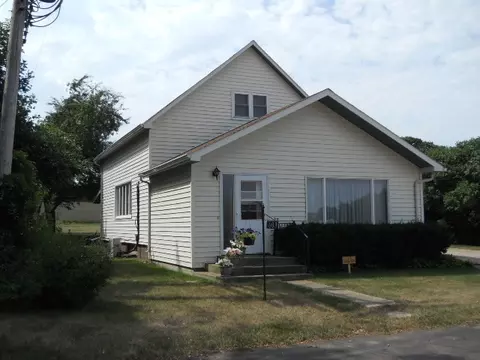 609 3rd Ave W, Edgeley, ND 58433 photo 2