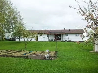 517 4th Ave E, Gackle, ND 58442 photo 3