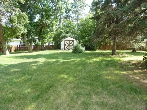 204 4th Ave NE, Buchanan, ND 58420 photo 3