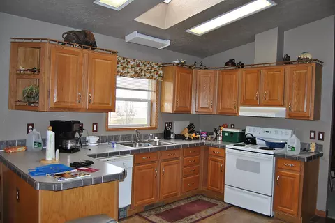 210 2nd Ave N, Buchanan, ND 58420 photo 5
