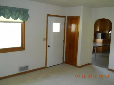 715 3rd St W, Edgeley, ND 58433 photo 9