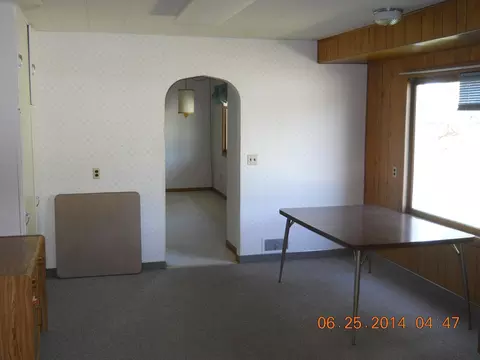 715 3rd St W, Edgeley, ND 58433 photo 6