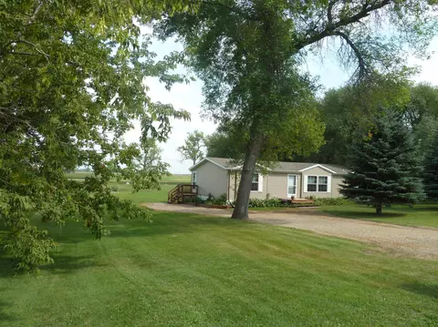 508 Main St N, Buchanan, ND 58420 photo 1
