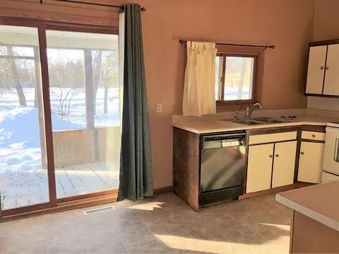149 Hurd Ave, Mchenry, ND 58464 photo 6