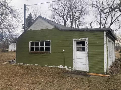149 Hurd Ave, Mchenry, ND 58464 photo 3