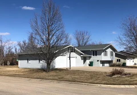 885 3rd St S, Carrington, ND 58421 photo 27
