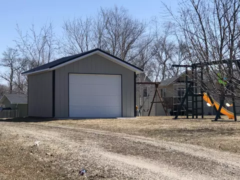 885 3rd St S, Carrington, ND 58421 photo 28