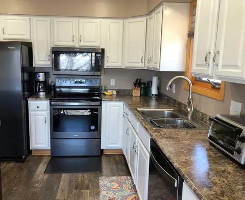 885 3rd St S, Carrington, ND 58421 photo 9