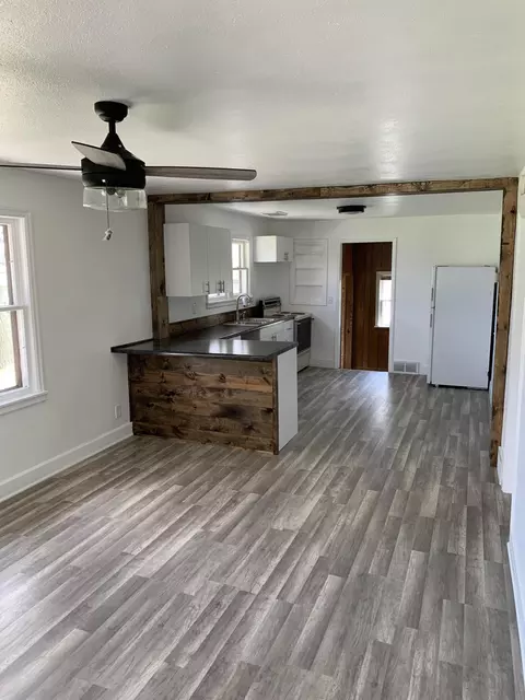315 6th Ave, Edgeley, ND 58433 photo 8