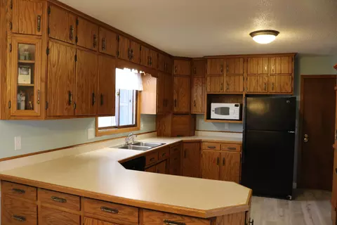 804 Riverview Dr, Valley City, ND 58072 photo 6