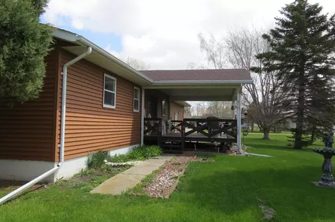 327 Maple St E, Gackle, ND 58442 photo 18