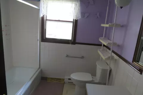 327 Maple St E, Gackle, ND 58442 photo 9