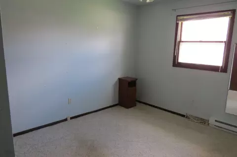 327 Maple St E, Gackle, ND 58442 photo 10