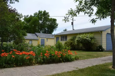 1 3rd Ave SE, Kulm, ND 58456 photo 2
