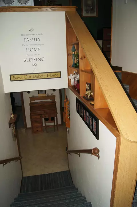 107 9th Ave E, Edgeley, ND 58433 photo 31