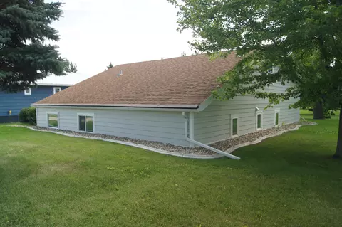 107 9th Ave E, Edgeley, ND 58433 photo 16