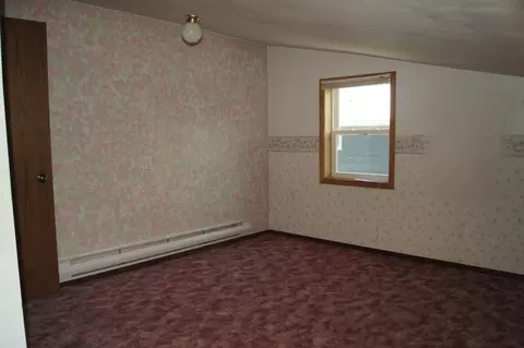 107 9th Ave E, Edgeley, ND 58433 photo 2