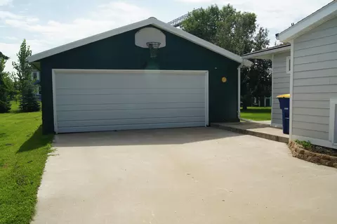 107 9th Ave E, Edgeley, ND 58433 photo 13