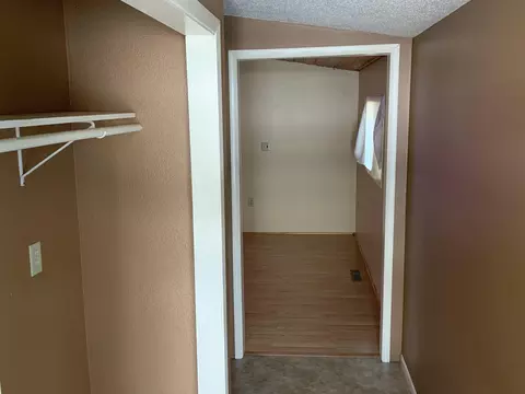 302 6th Ave E, Edgeley, ND 58433 photo 7