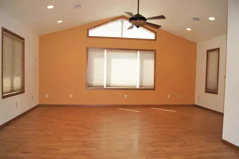 812 5th Ave, Edgeley, ND 58433 photo 21