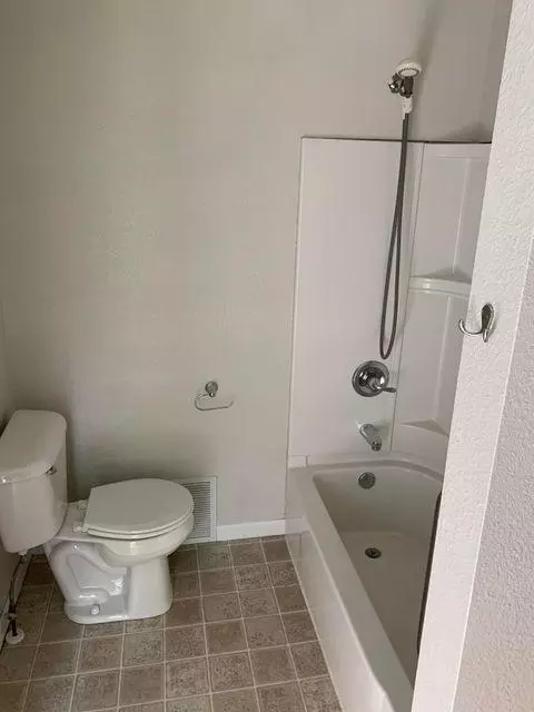 504 1st Ave SE, Ashley, ND 58413 photo 19