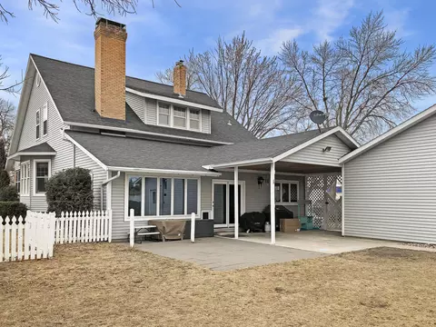 516 Main St, Carrington, ND 58421 photo 4