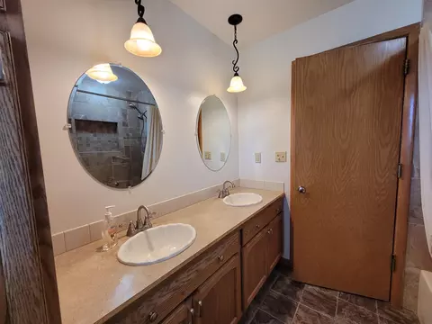 809 3rd St N, Ellendale, ND 58436 photo 55