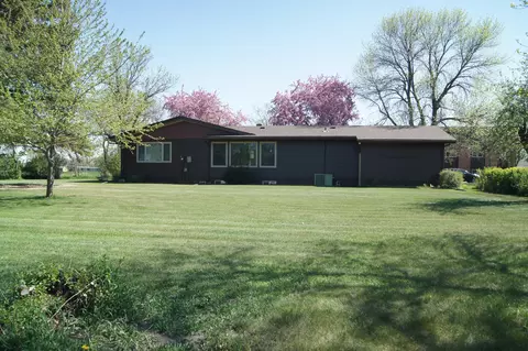 809 3rd St N, Ellendale, ND 58436 photo 7
