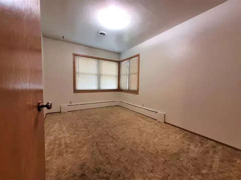 809 3rd St N, Ellendale, ND 58436 photo 60