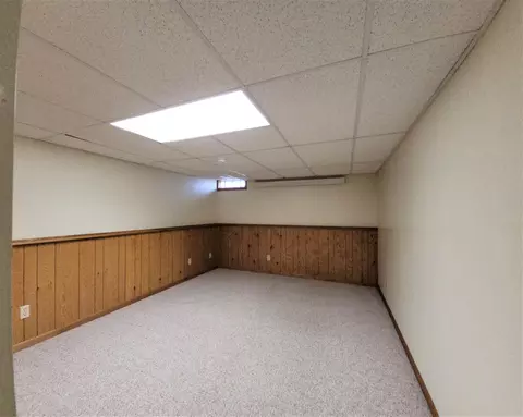 809 3rd St N, Ellendale, ND 58436 photo 71