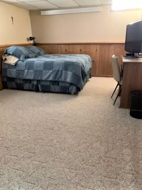 809 3rd St N, Ellendale, ND 58436 photo 40
