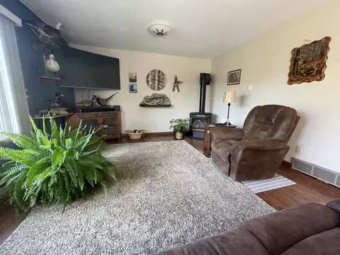 1493 3rd St N, Carrington, ND 58421 photo 6
