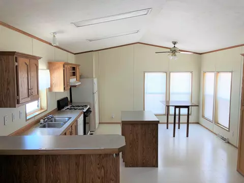 1154 1152 Us-281, Pingree, ND 58476 photo 8