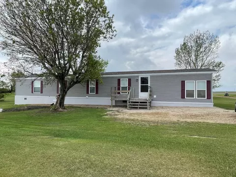 1154 1152 Us-281, Pingree, ND 58476 photo 1