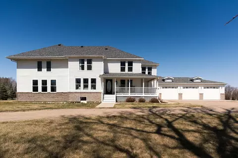 7527 17th St SE, Pingree, ND 58476 photo 2