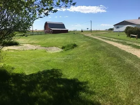 5145 52nd St SE, Streeter, ND 58483 photo 2