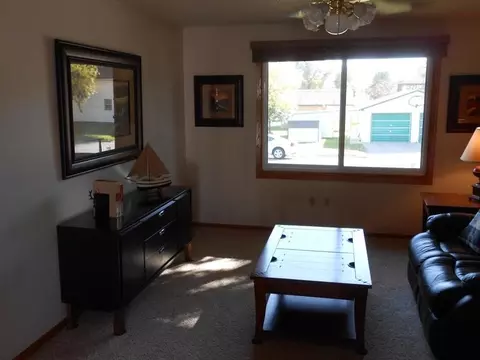 809 8th St SE, Jamestown, ND 58401 photo 8