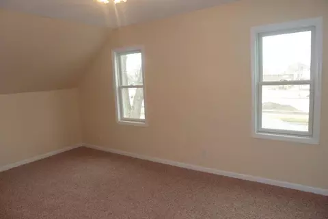 214 3rd Ave SW, Jamestown, ND 58401 photo 9